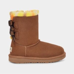 Ugg Bailey Bow Plaid Punk Women  size 5